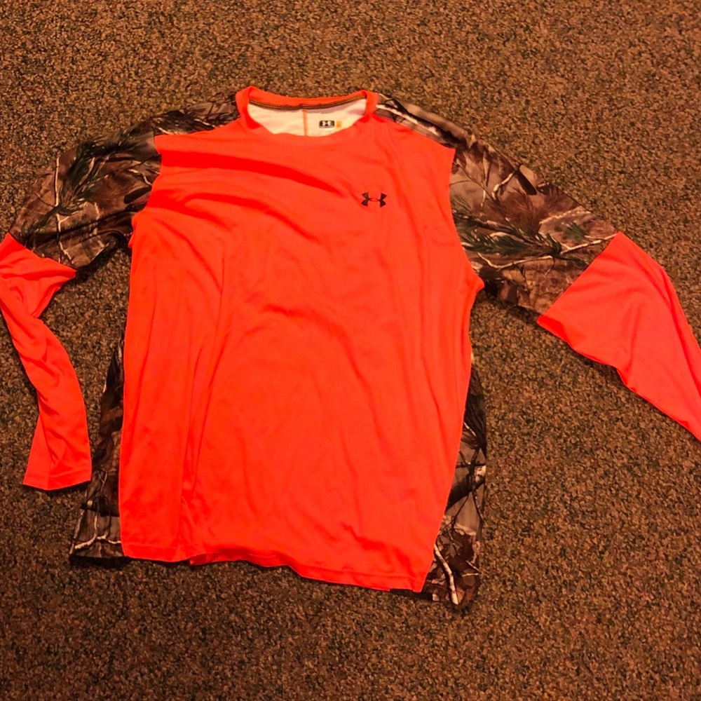 Men’s under armour hunting shirt XL
